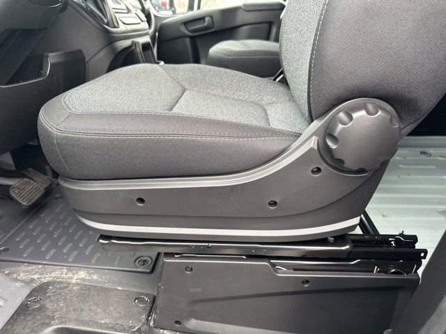 New 2024 RAM ProMaster 3500 w/ Quick Order Package 22G SLT image 9