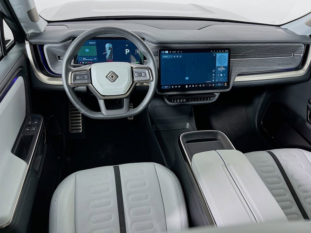 Used 2023 Rivian R1S Adventure image 21