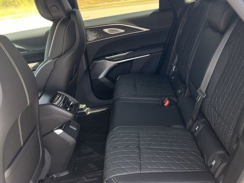 New 2026 Cadillac Lyriq V w/ LPO, Floor Liner Package AWD/4WD image 49