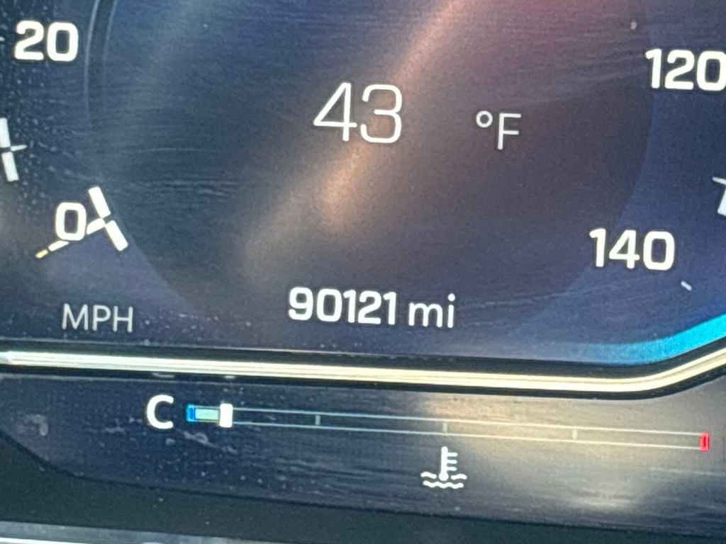 Used 2023 Chevrolet Tahoe Premier image 22