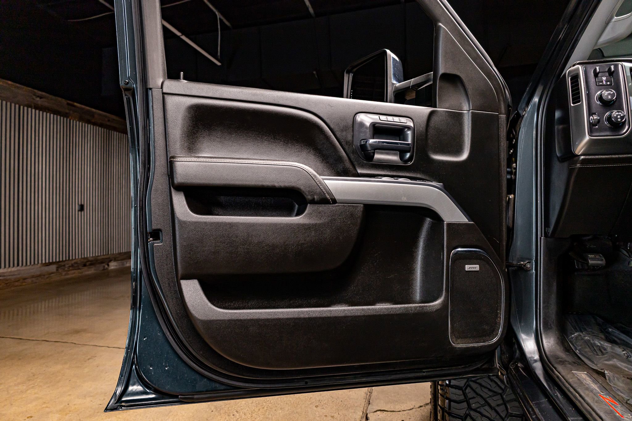 Used 2018 Chevrolet Silverado 1500 LTZ Z71 w/ LTZ Plus Package image 30