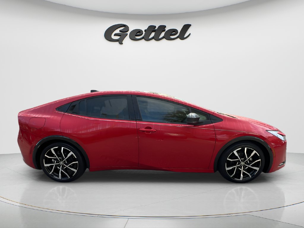Certified 2024 Toyota Prius Prime FWD image 4