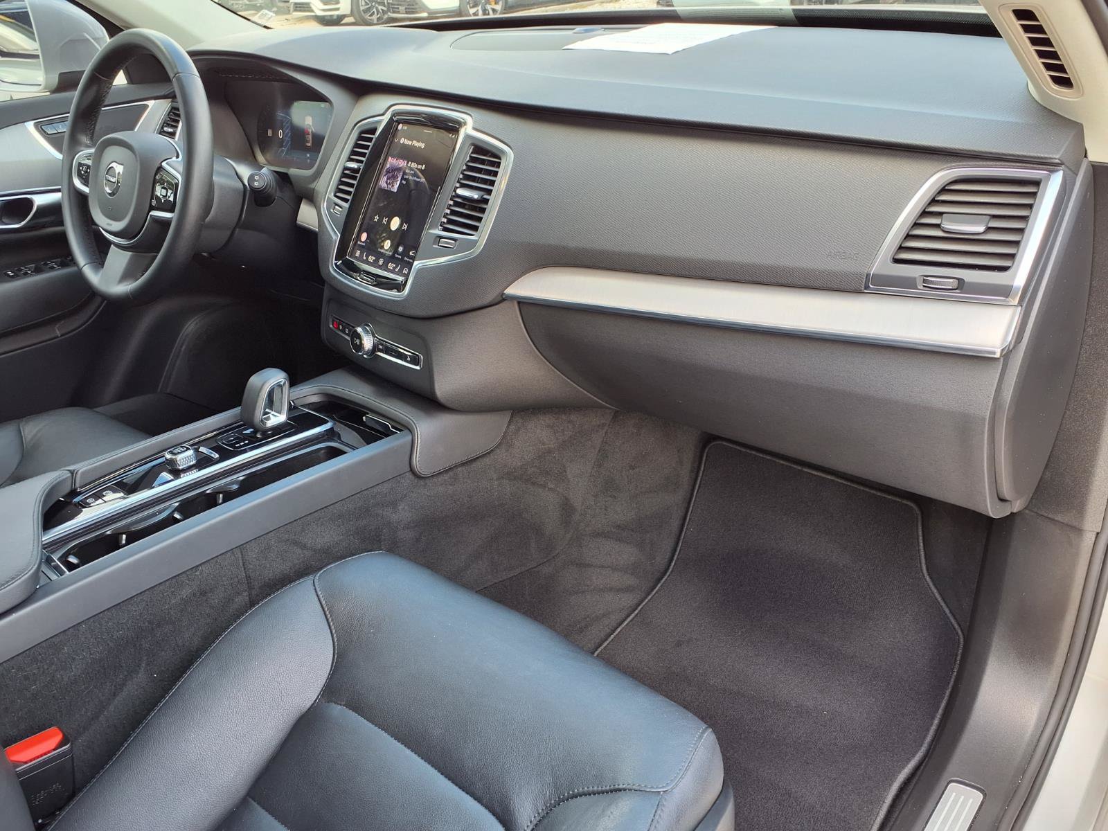 Certified 2025 Volvo XC90 B5 Core AWD/4WD image 10