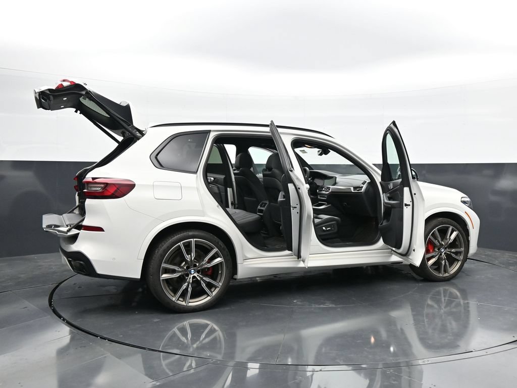 Used 2021 BMW X5 M50i AWD/4WD image 51