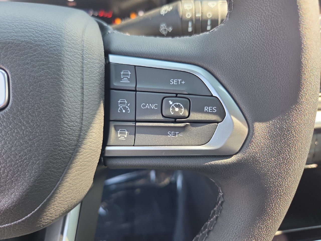 New 2026 Jeep Compass Limited w/ Sun, Sound & Navigation Group AWD/4WD image 31