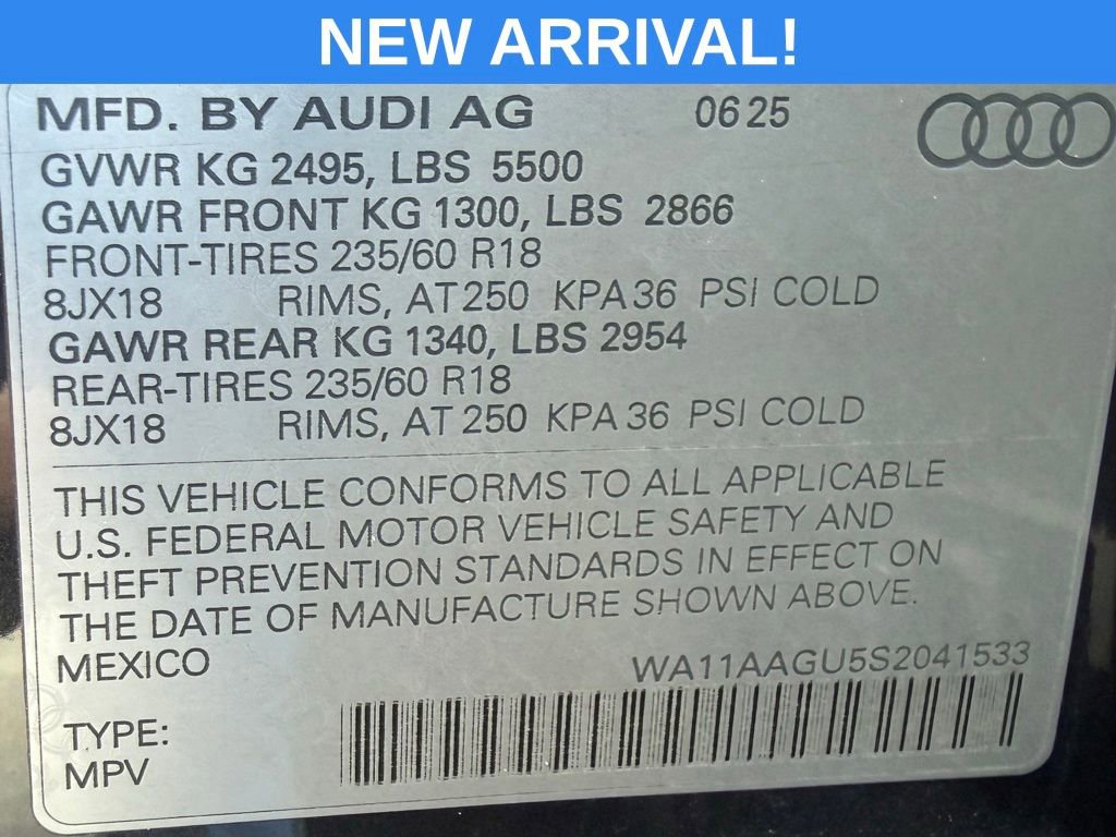 Used 2025 Audi Q5 Premium w/ Convenience Package image 44