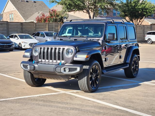 Used 2023 Jeep Wrangler Unlimited Sahara AWD/4WD image 11