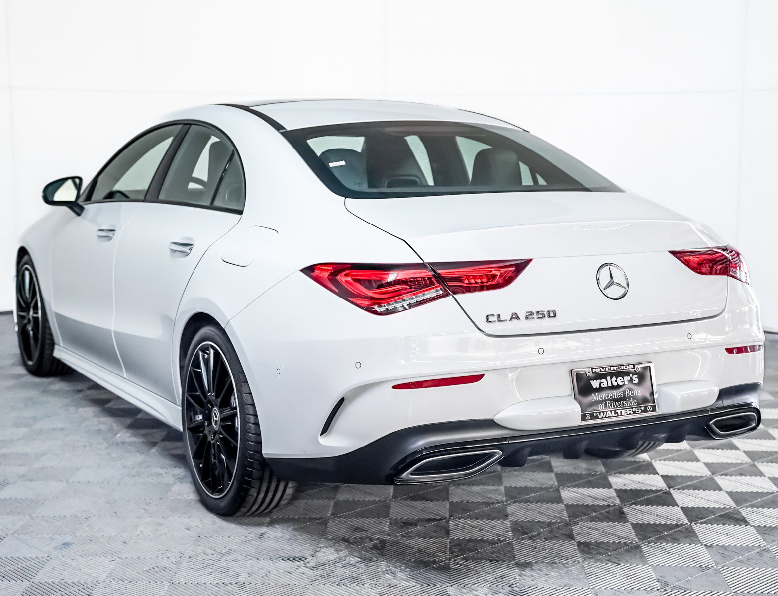 Certified 2023 Mercedes-Benz CLA 250 image 2