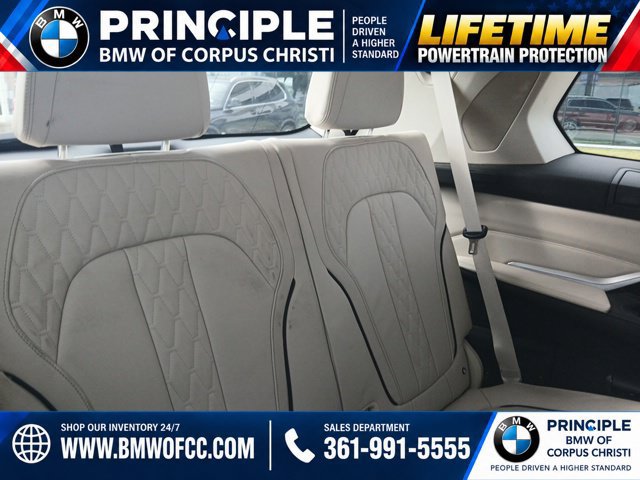 Used 2020 BMW X7 xDrive40i w/ Premium Package AWD/4WD image 13