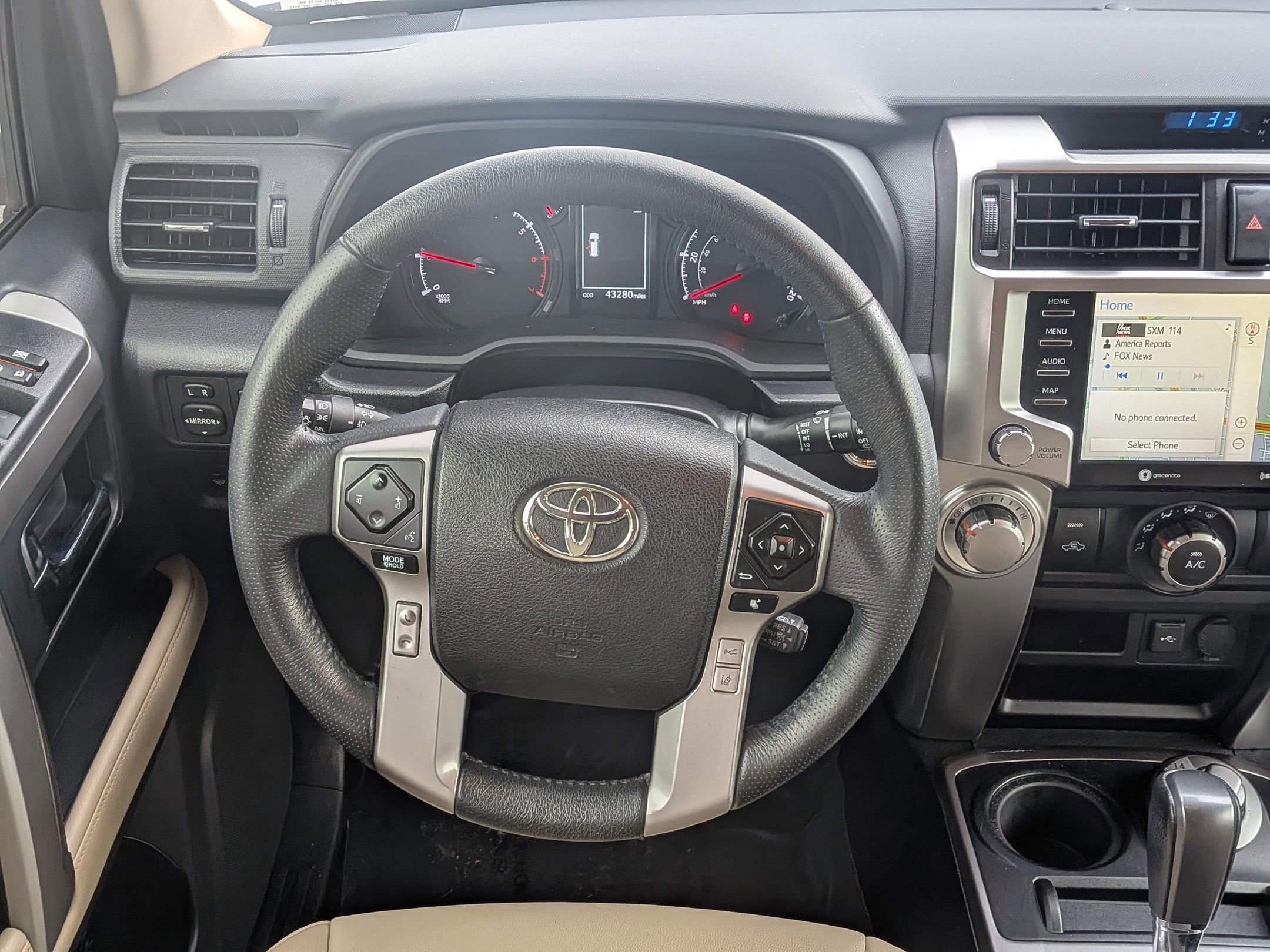 Used 2020 Toyota 4Runner SR5 Premium w/ Moonroof Package AWD/4WD image 20