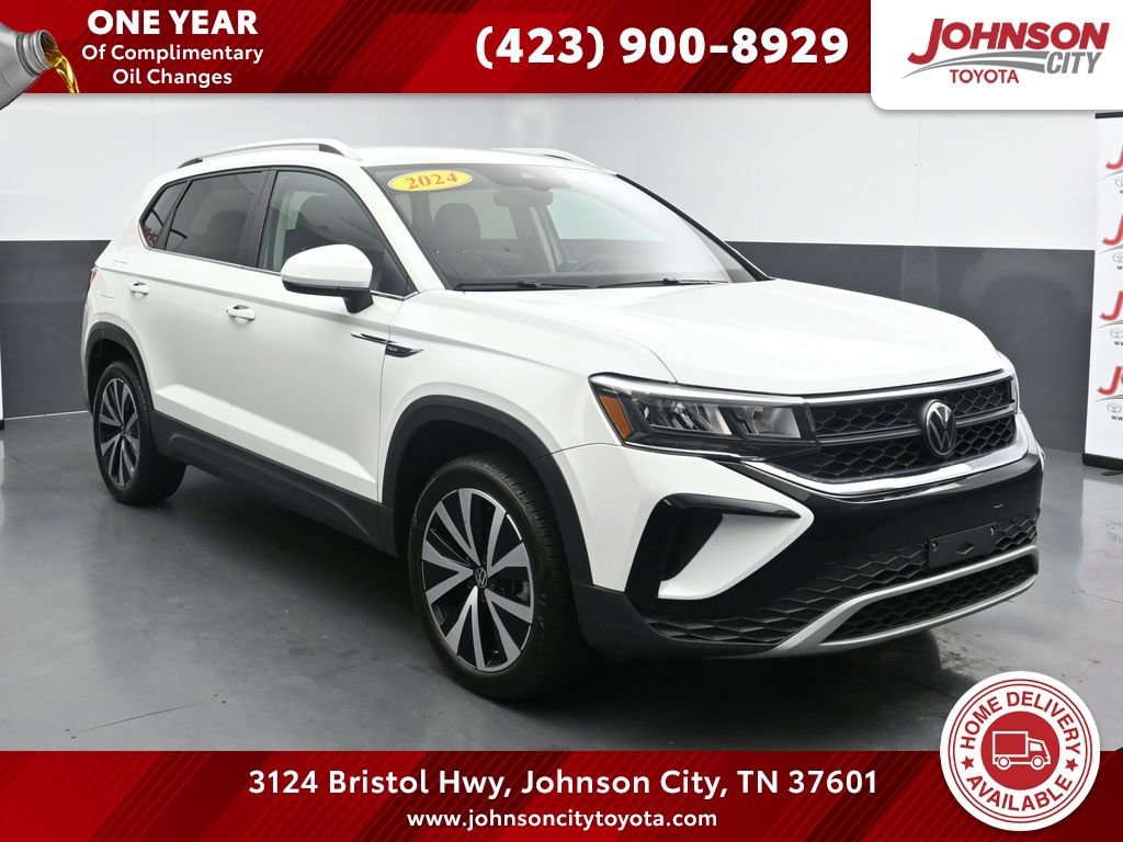Used 2024 Volkswagen Taos SE image 1