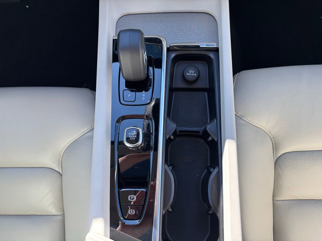 Certified 2023 Volvo S60 B5 Plus w/ Climate Package image 29