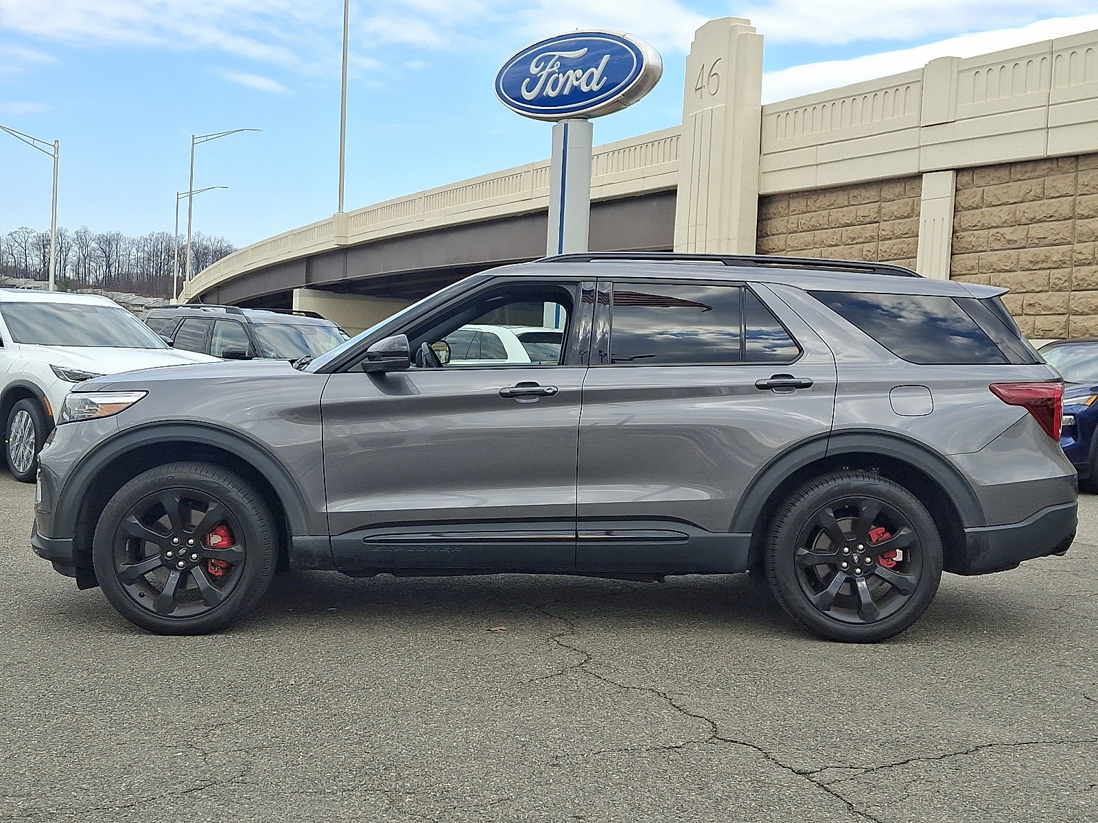 Used 2022 Ford Explorer ST w/ Equipment Group 401A AWD/4WD image 7