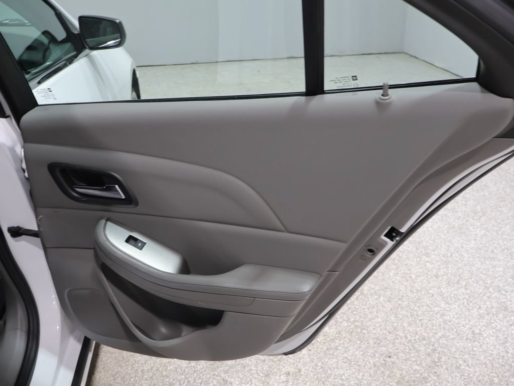 Used 2015 Chevrolet Malibu LS FWD image 20