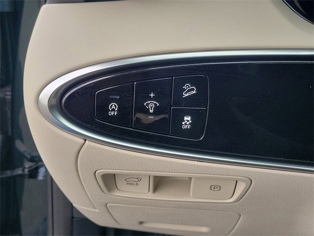 Used 2023 Genesis GV70 2.5T w/ Cargo Package image 23