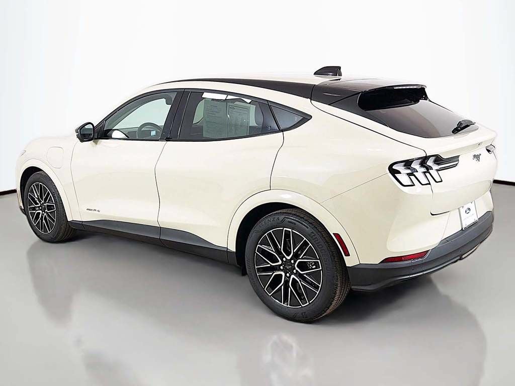 Used 2025 Ford Mustang Mach-E Premium AWD/4WD image 12