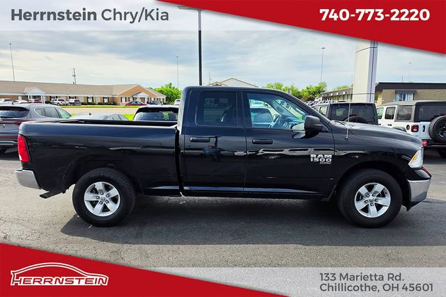 Used 2024 RAM 1500 Classic SLT AWD/4WD image 22