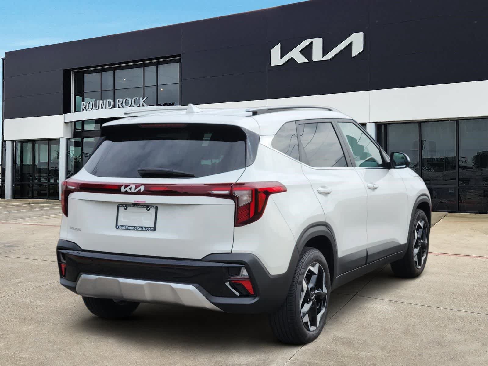 Certified 2025 Kia Seltos EX w/ EX Sunroof Package FWD image 5