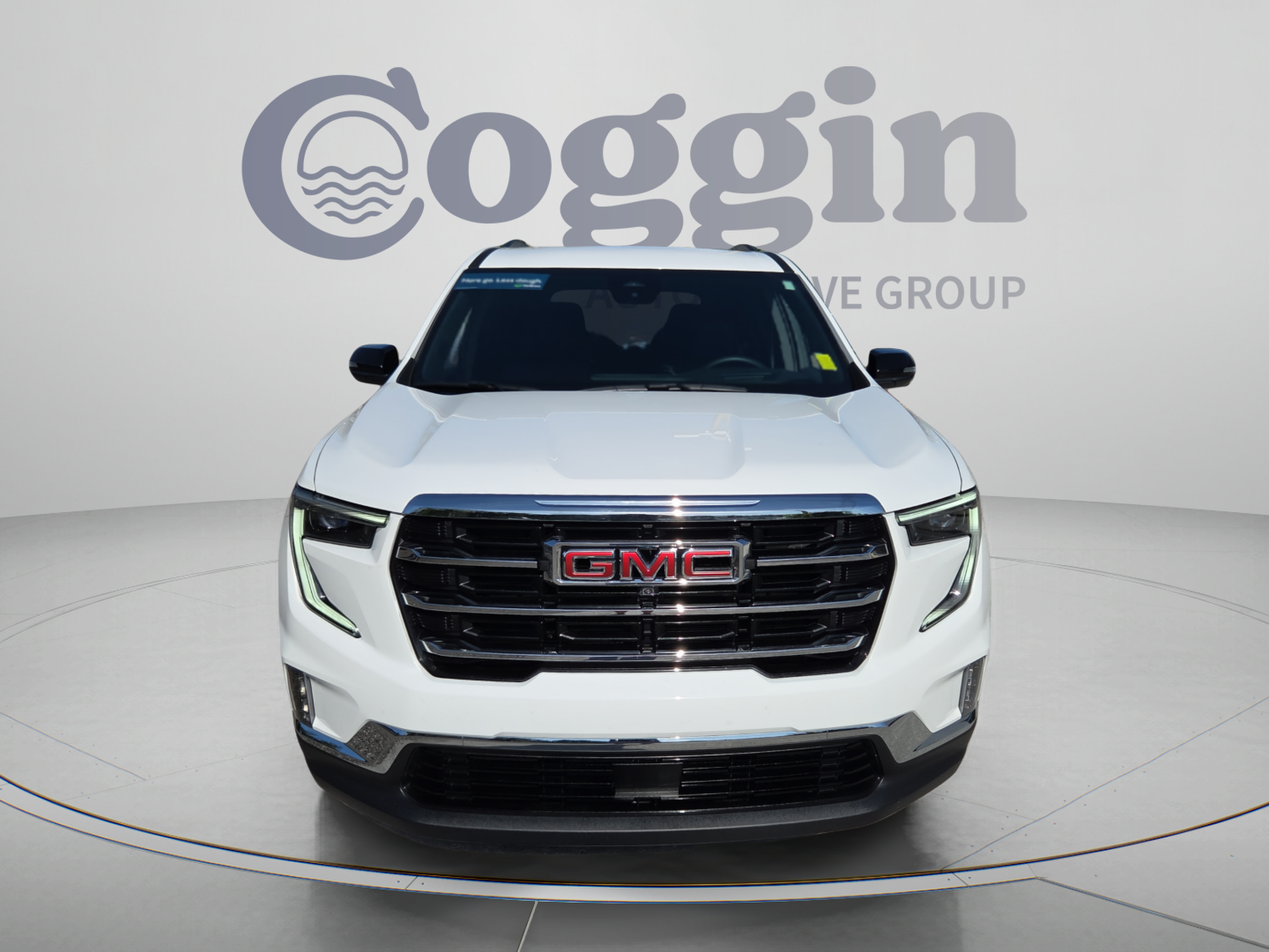 Certified 2026 GMC Acadia Elevation w/ Elevation Premium Package FWD image 8