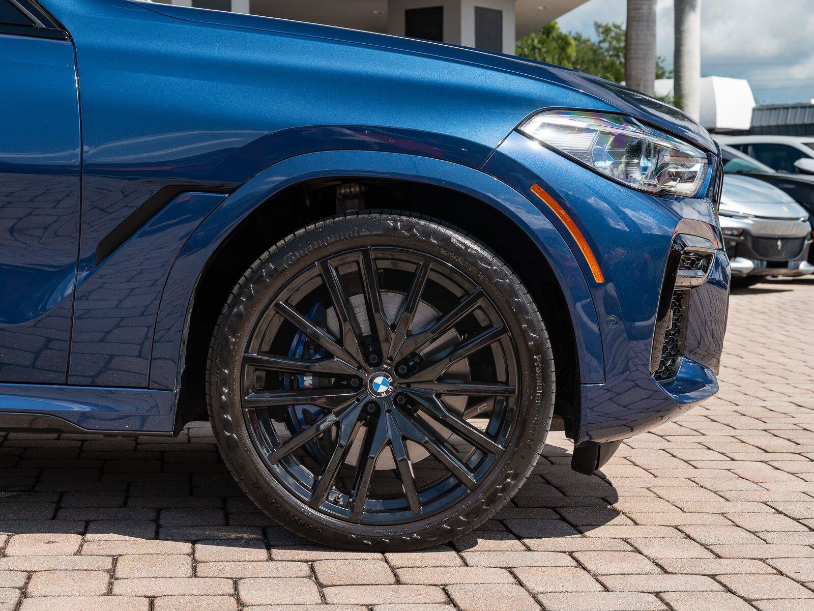 Used 2022 BMW X6 M50i w/ Executive Package AWD/4WD image 30