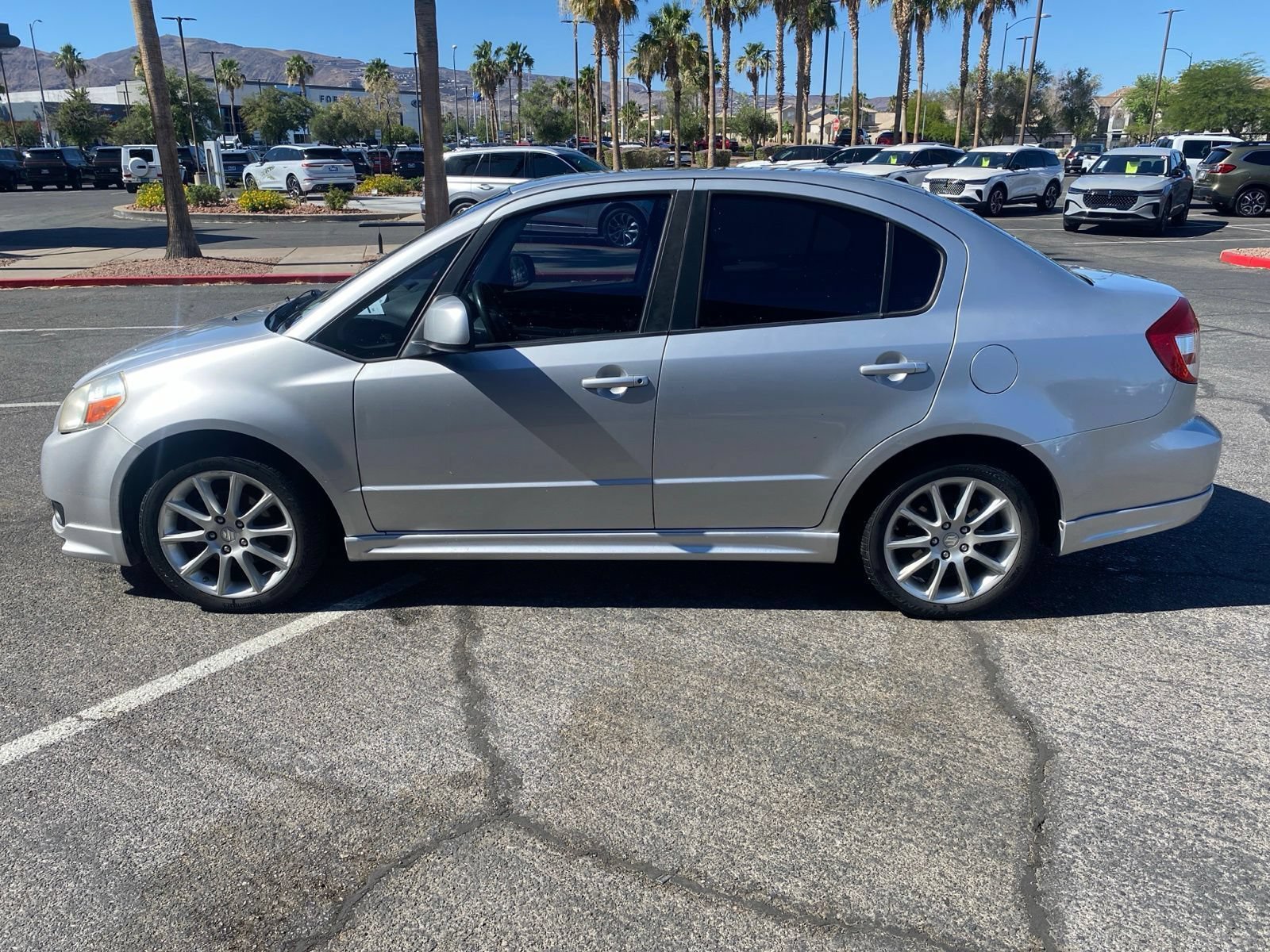 Used 2011 Suzuki SX4 Sport SE FWD image 8