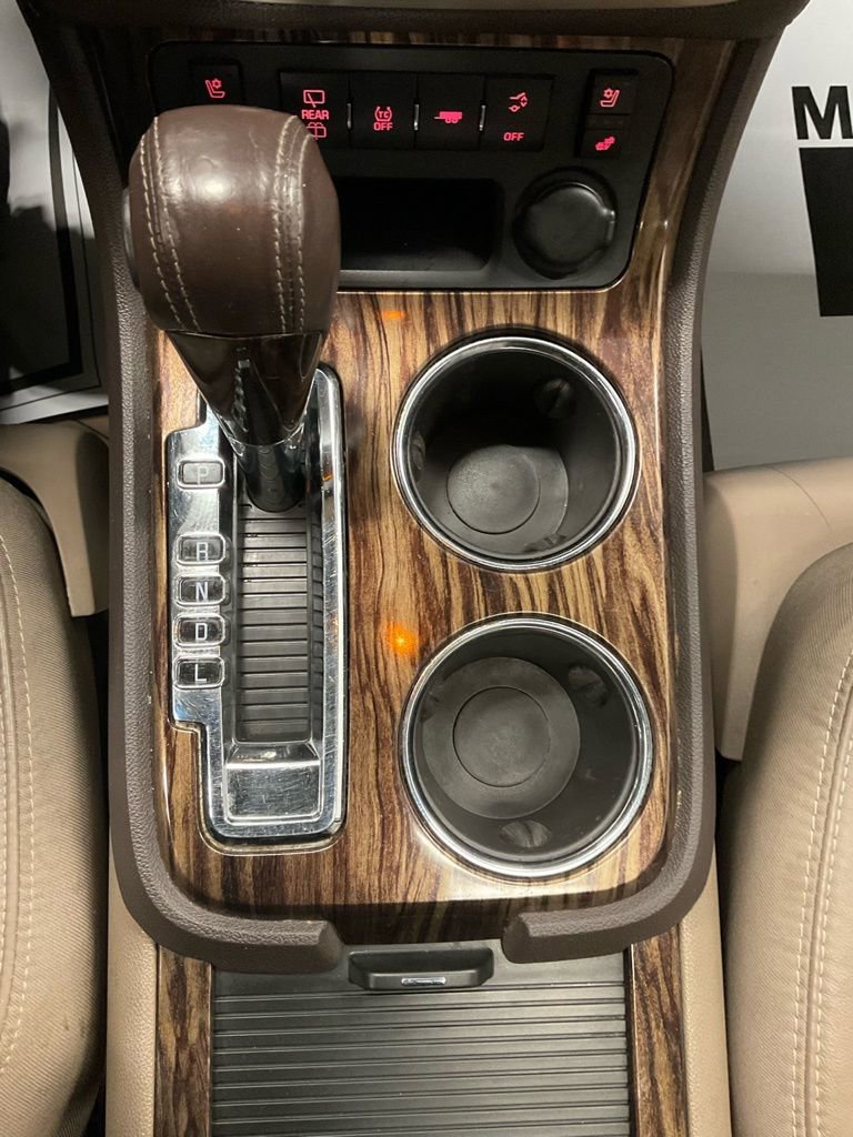 Used 2013 GMC Acadia Denali image 28