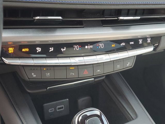 Certified 2024 Cadillac XT4 Sport AWD/4WD image 23