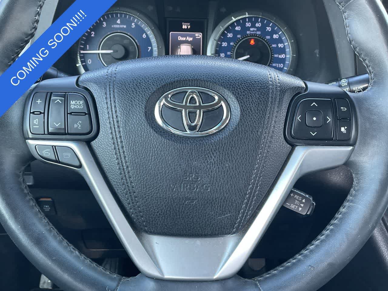Used 2015 Toyota Sienna Limited Premium FWD image 10