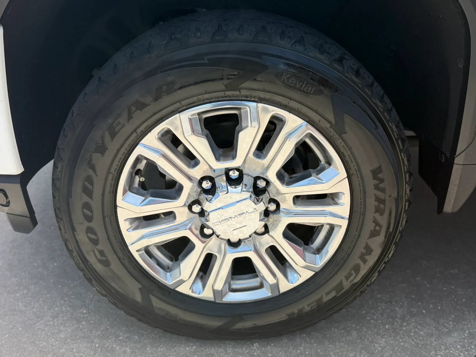 Used 2020 GMC Sierra 2500 Denali w/ Denali Ultimate Package AWD/4WD image 15