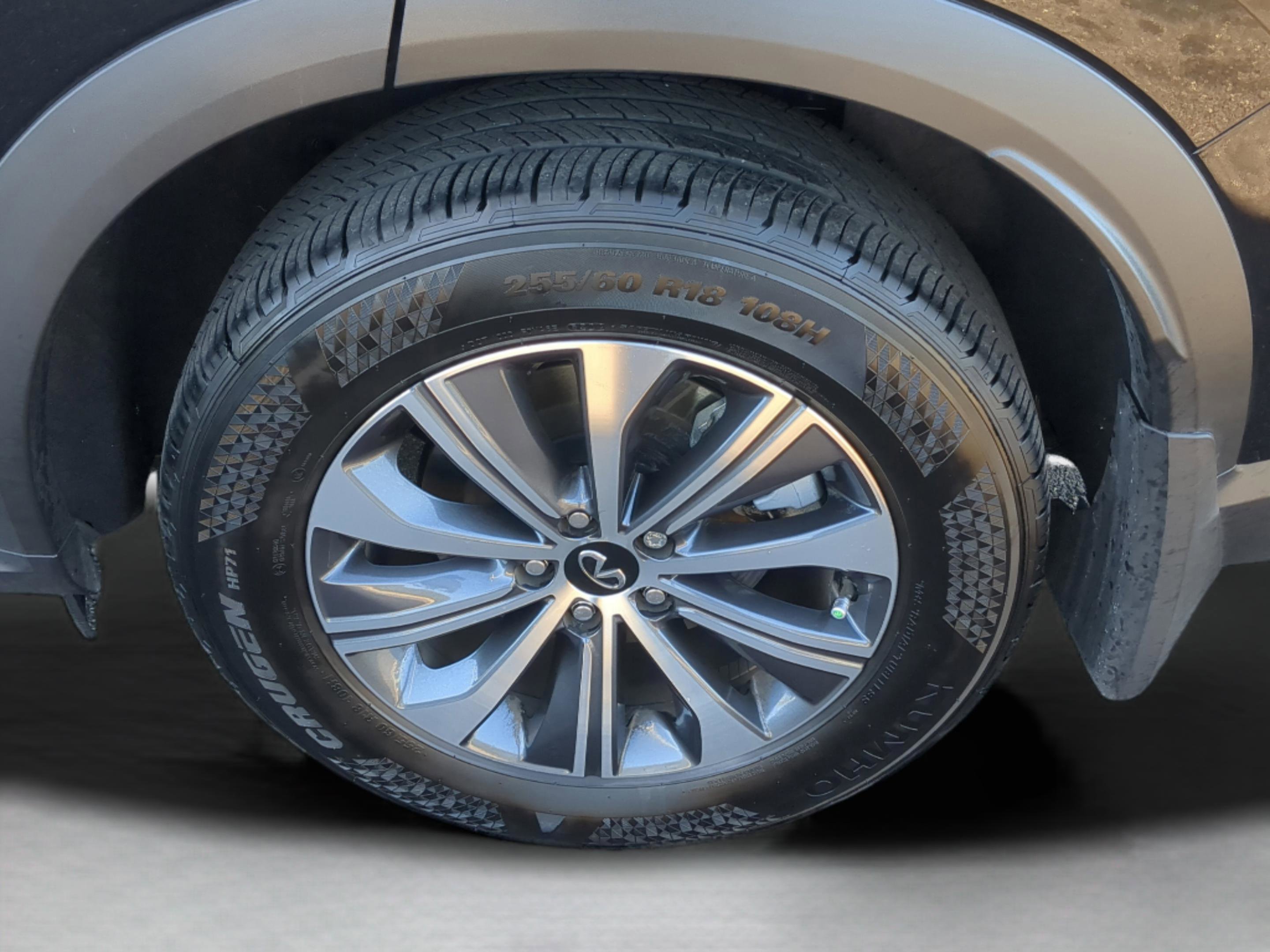 Used 2025 INFINITI QX60 Pure w/ Cargo Package image 6