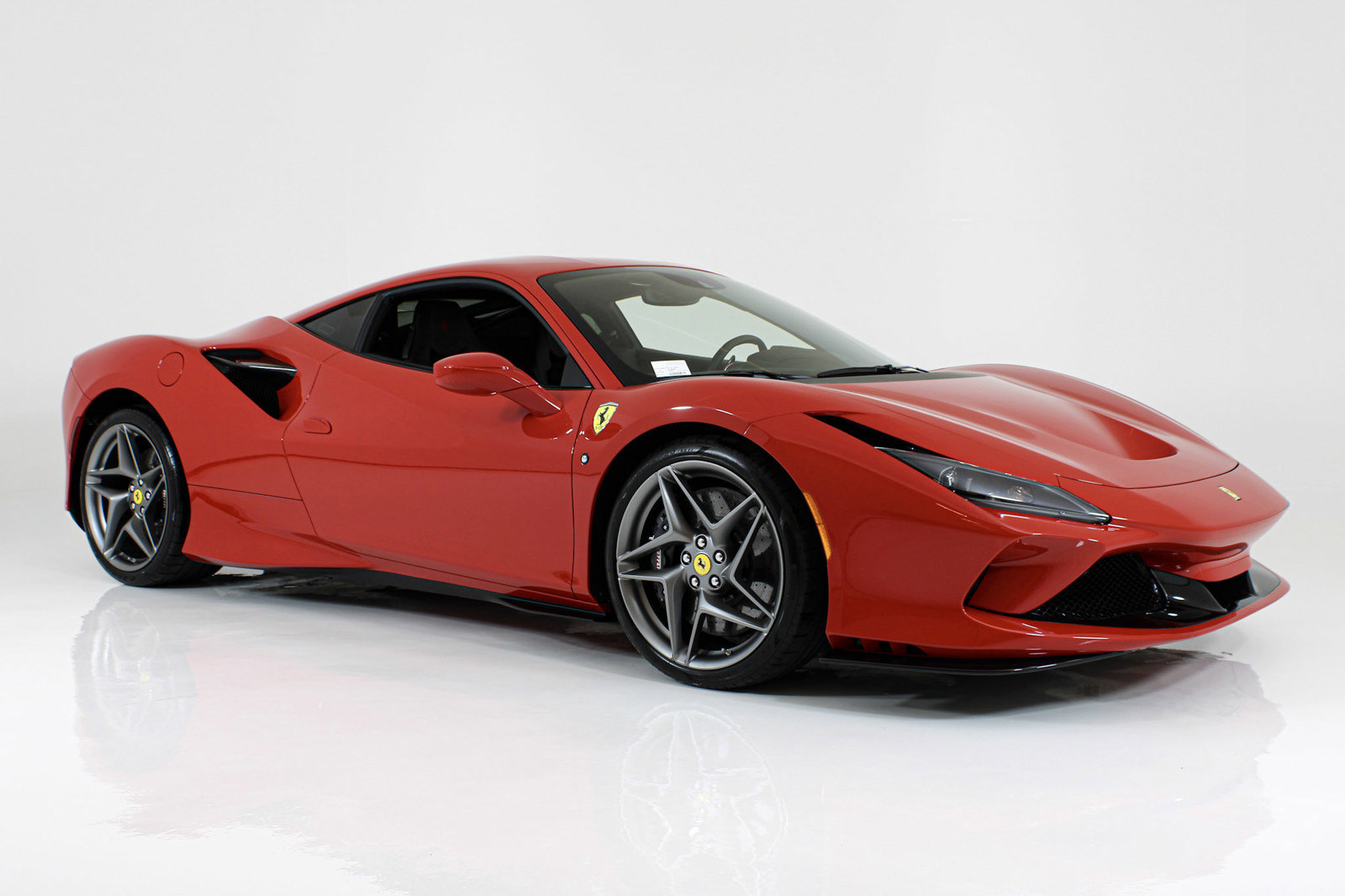 Certified 2021 Ferrari F8 Tributo RWD image 11