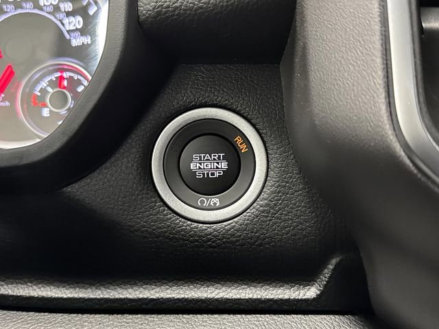 New 2026 RAM 1500 4x4 Crew Cab image 21