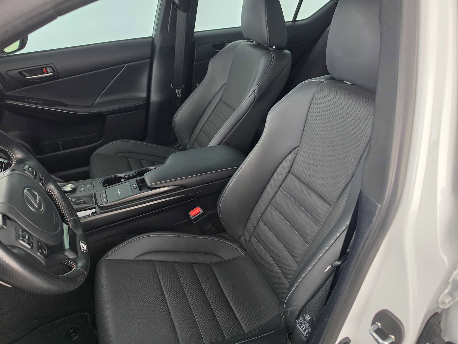 Used 2024 Lexus IS 350 F Sport RWD image 21
