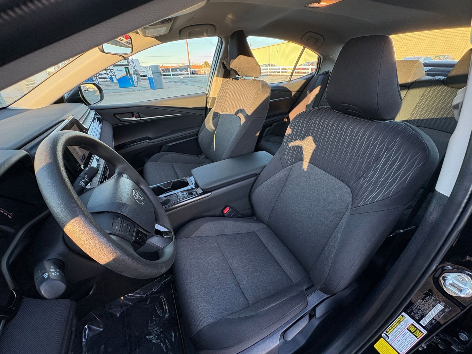 Used 2025 Toyota Camry LE image 35