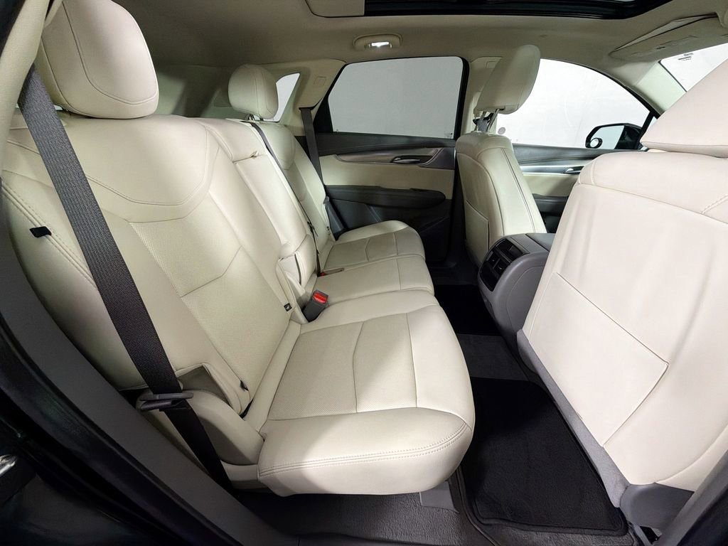 Used 2022 Cadillac XT5 Premium Luxury image 28
