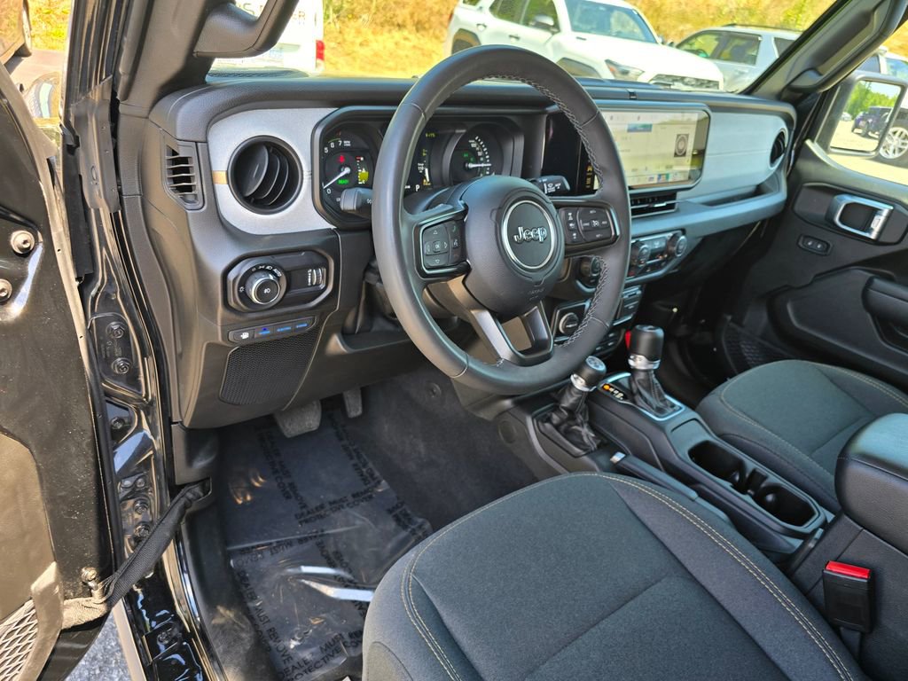 Used 2025 Jeep Wrangler Unlimited Sport S 4xe AWD/4WD image 22