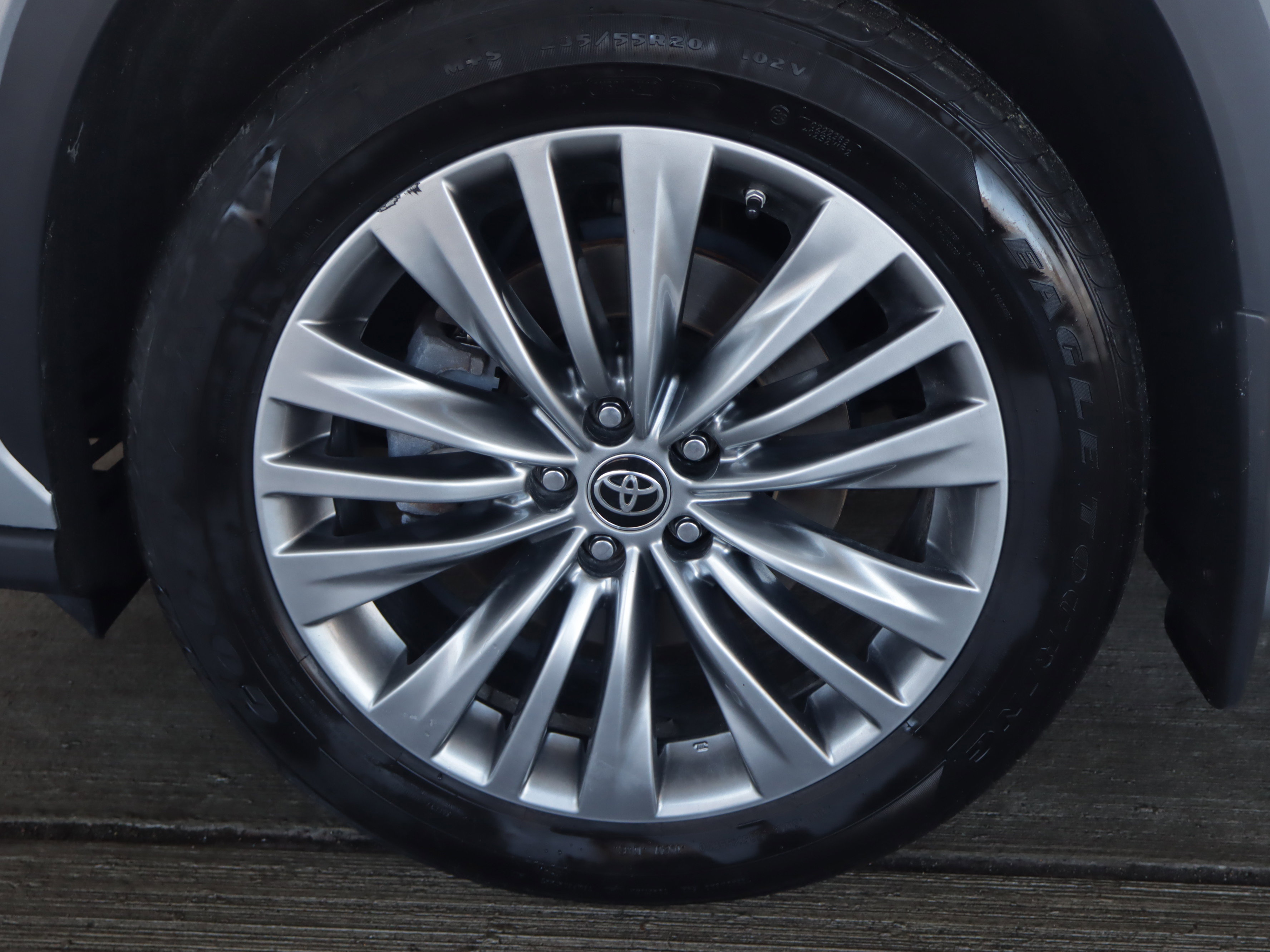 Used 2023 Toyota Highlander Limited image 20