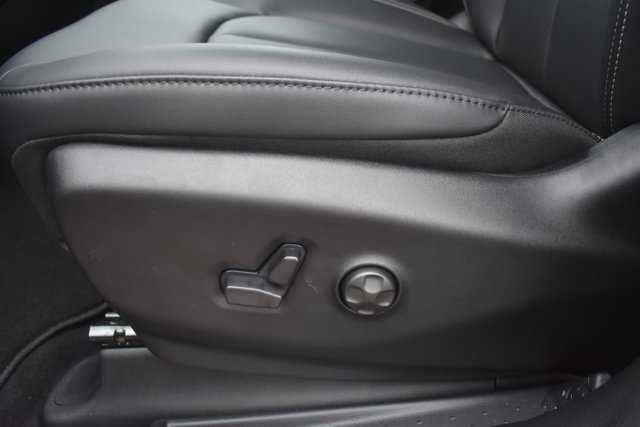 New 2026 Chrysler Voyager LX image 13