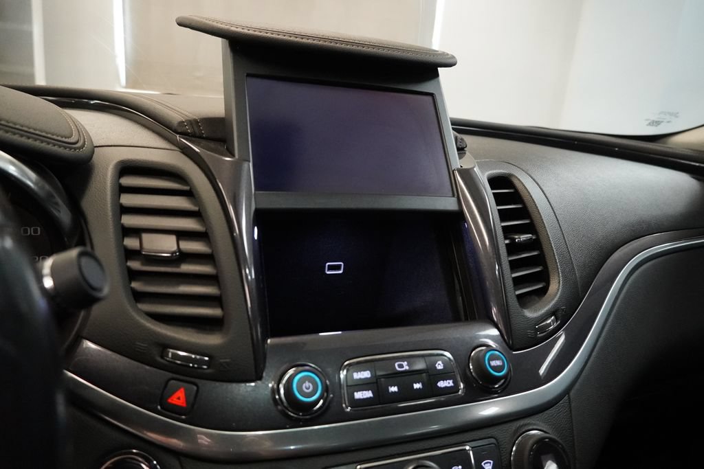 Used 2018 Chevrolet Impala LT FWD image 19