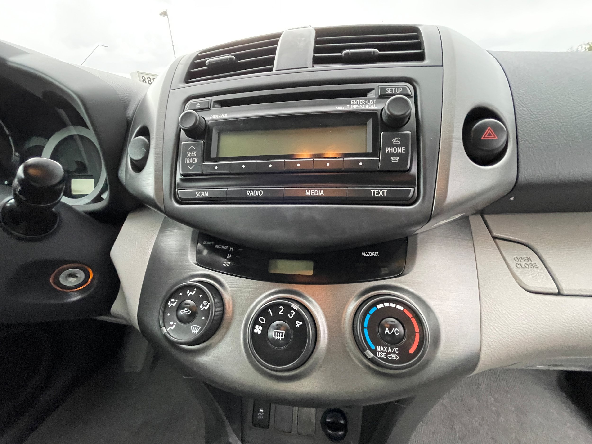 Used 2012 Toyota RAV4 FWD w/ Value Pkg image 16