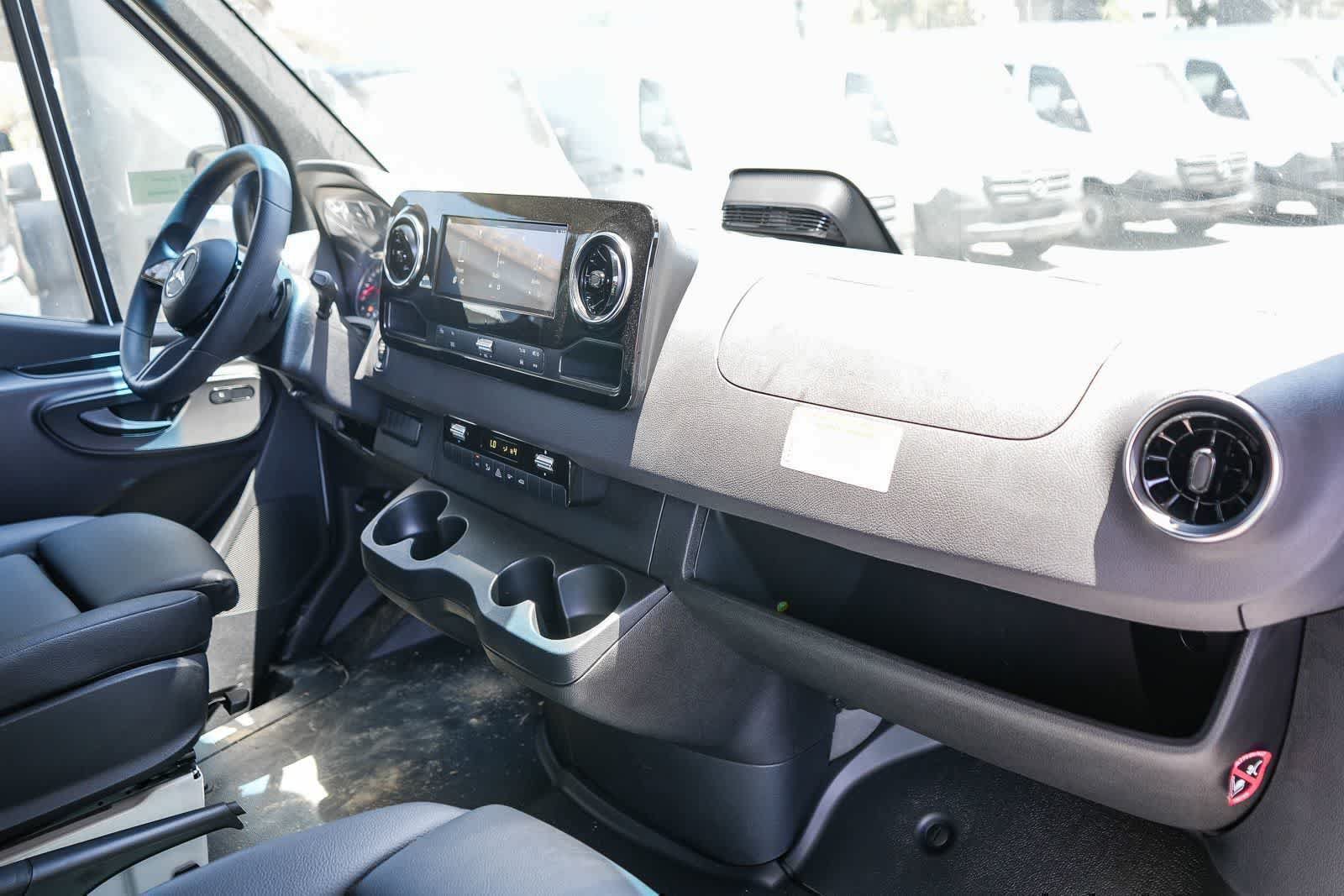 New 2025 Mercedes-Benz Sprinter 2500 image 15