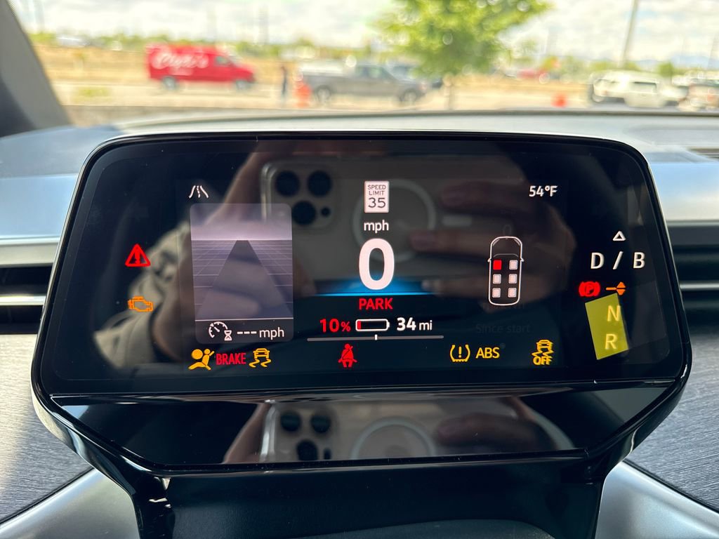New 2025 Volkswagen ID. Buzz Pro S Plus AWD/4WD image 10