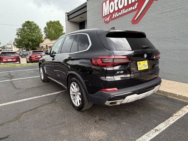 Used 2023 BMW X5 xDrive40i w/ Premium Package AWD/4WD image 8