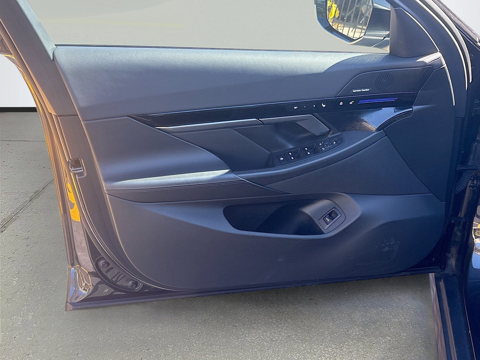 Used 2025 BMW 530i image 22