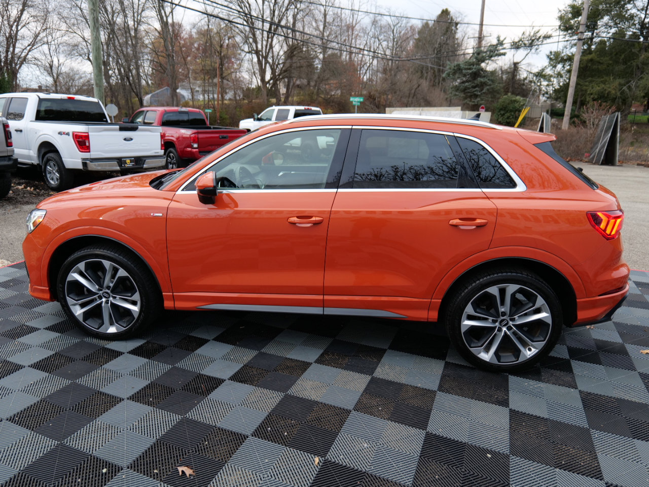 Used 2019 Audi Q3 2.0T Premium Plus w/ Premium Plus Package image 8