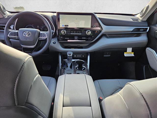 New 2026 Toyota Highlander Limited AWD/4WD image 14