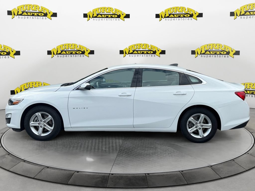 Used 2022 Chevrolet Malibu LS w/ Driver Confidence Package FWD image 2