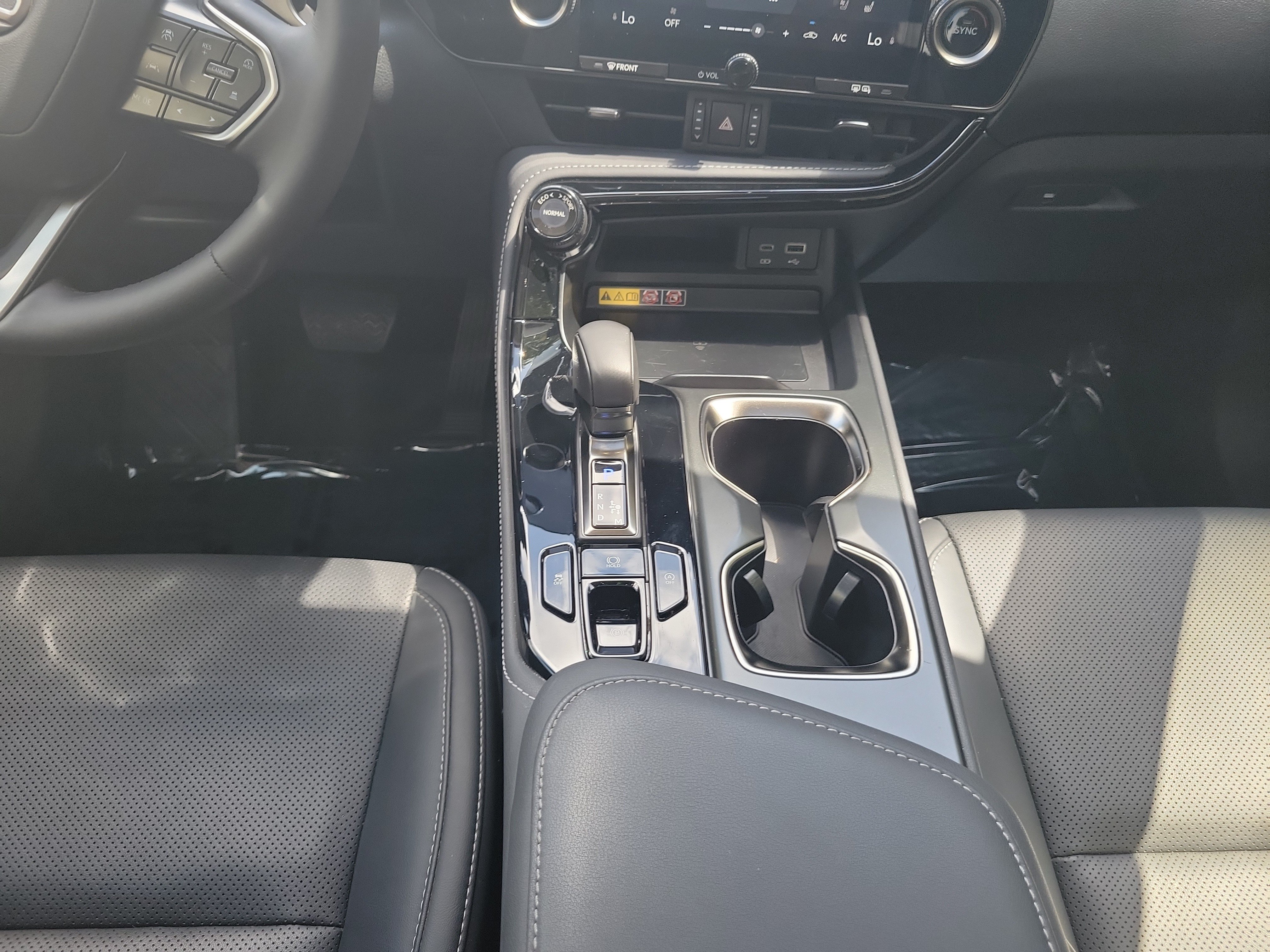 Certified 2025 Lexus NX 250 FWD w/ Accessory Package (K3) image 18