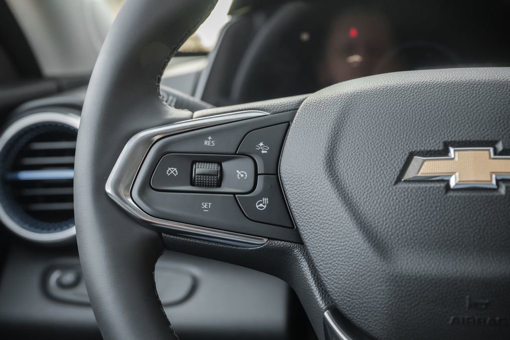 New 2026 Chevrolet Trax LT w/ Driver Confidence Package FWD image 19