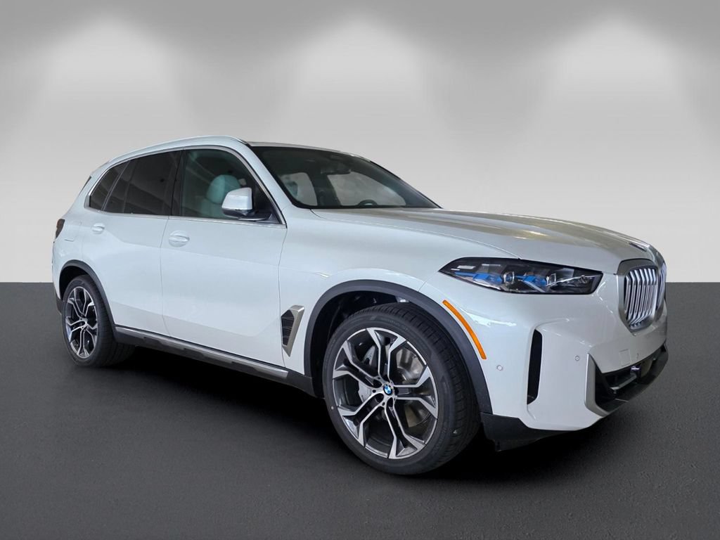 New 2026 BMW X5 xDrive50e w/ Executive Package